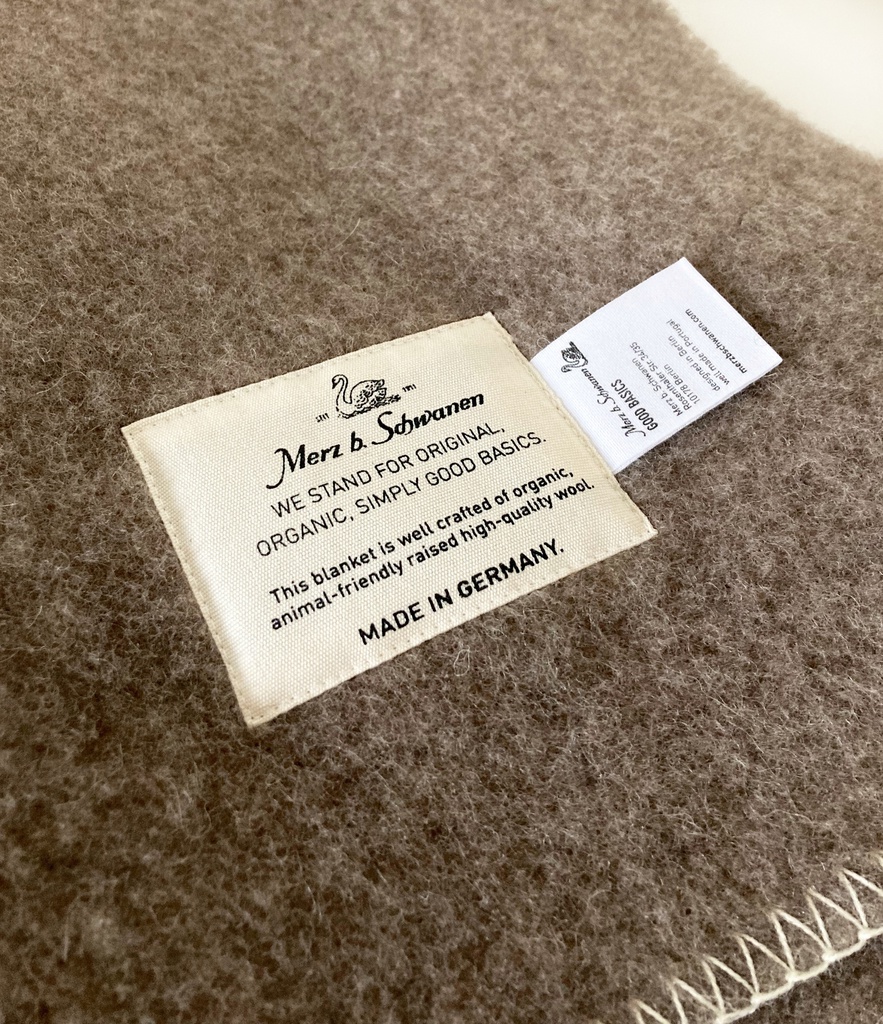 Decke, umkettelt / Reine Schurwolle / 1,5m x 2m