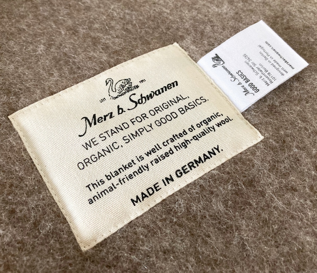 Decke, umkettelt / Reine Schurwolle / 1,5m x 2m